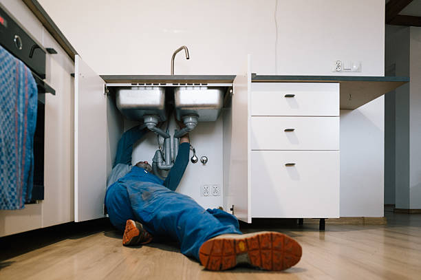 Professional Drain Cleaning technician working in Goodland, IN